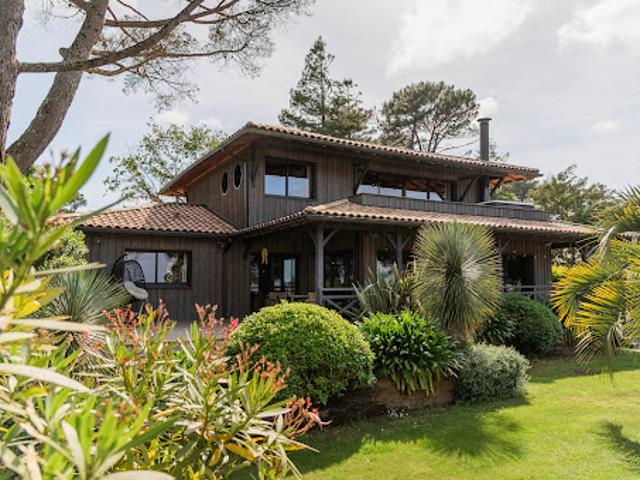 Vente Villa 7 pièces 230 m2 Carcans