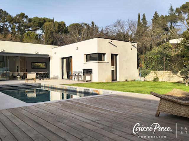 Vente Villa 7 pièces 230 m2 Nimes