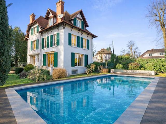 Vente Villa 7 pièces 230 m2 Vaucresson