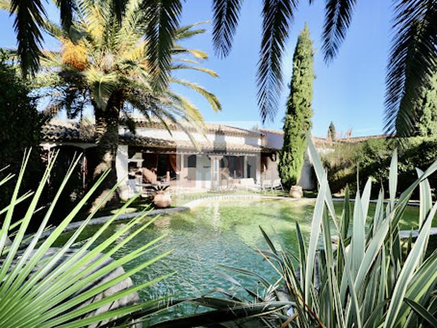 Vente Villa 7 pièces 235.81 m2 Grimaud