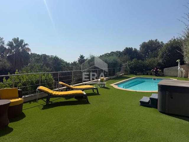 Vente Villa 7 pièces 236 m2 Cagnes sur Mer