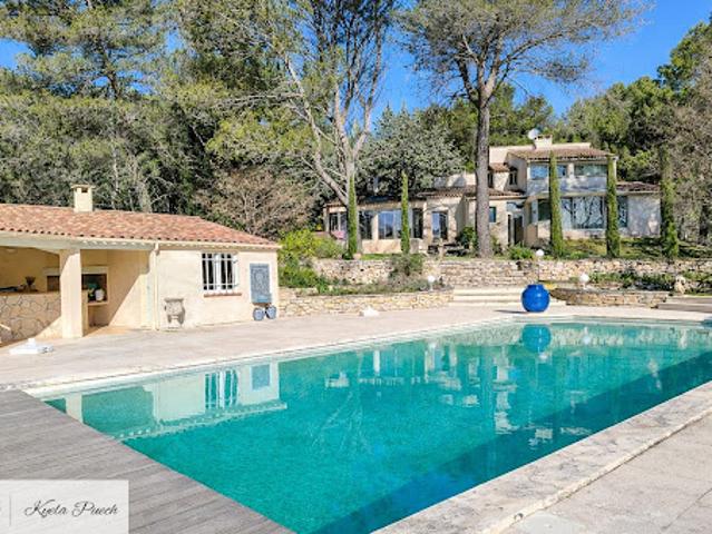 Vente Villa 7 pièces 239 m2 Rognes