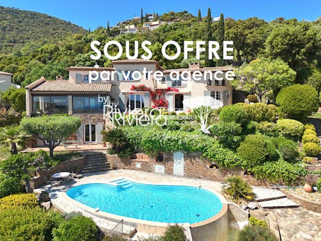 Vente Villa 7 pièces 241 m2 Cavalaire sur Mer