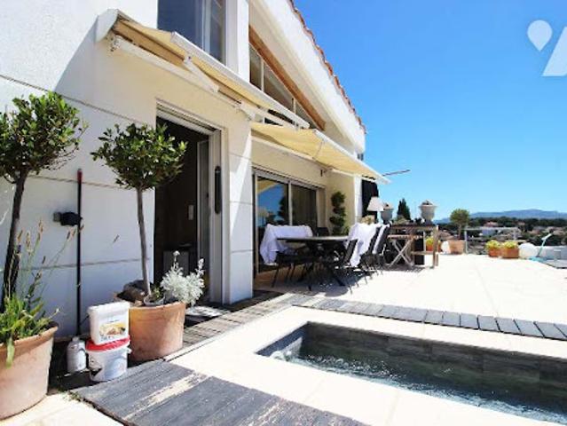 Vente Villa 7 pièces 250 m2 Chateau gombert