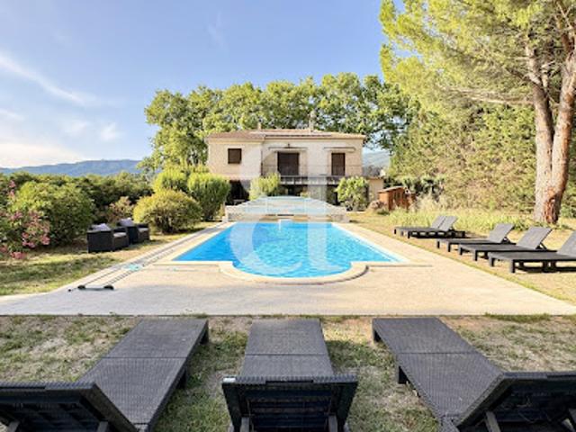 Vente Villa 7 pièces 250 m2 Bédoin