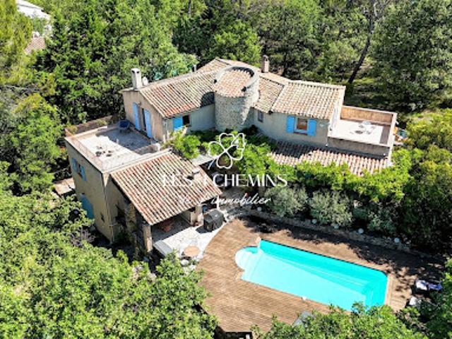 Vente Villa 7 pièces 269.61 m2 Aix en Provence