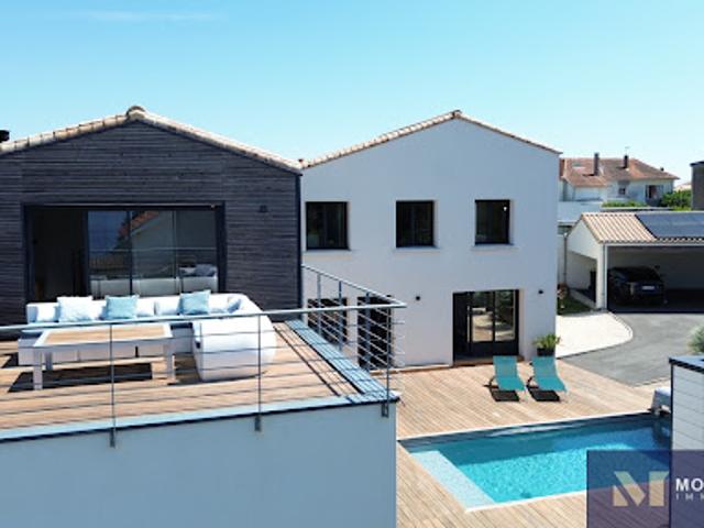 Vente Villa 7 pièces 275 m2 Saint Palais sur Mer