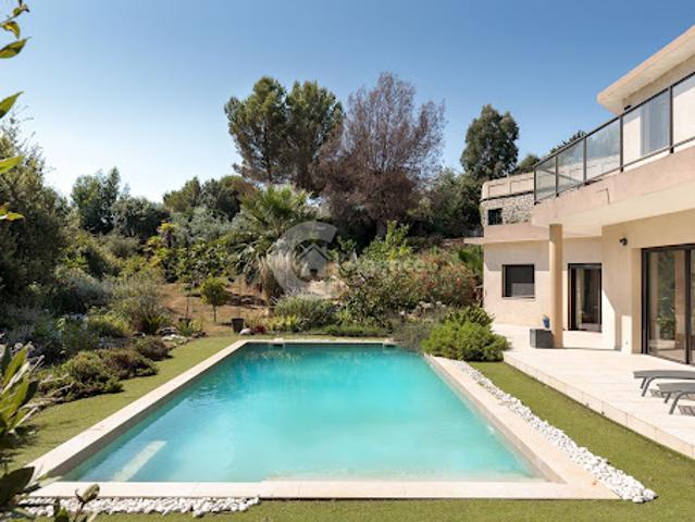 Vente Villa 7 pièces 280 m2 Antibes
