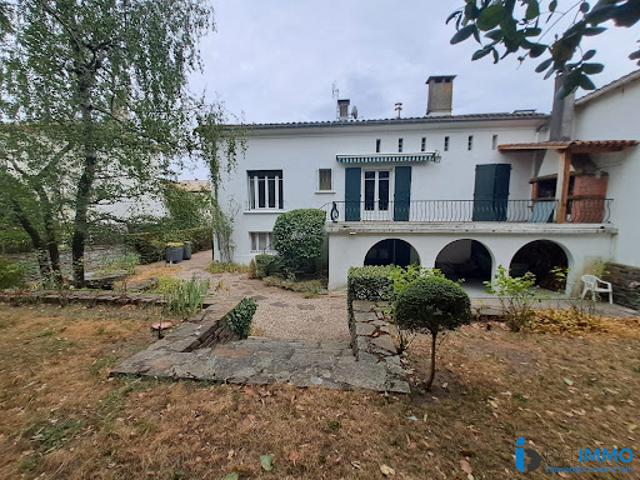Vente Villa 7 pièces 280 m2 Mazamet