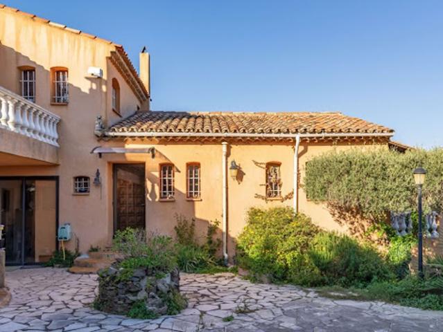 Vente Viager 7 pièces 285 m2 Les adrets de l'esterel