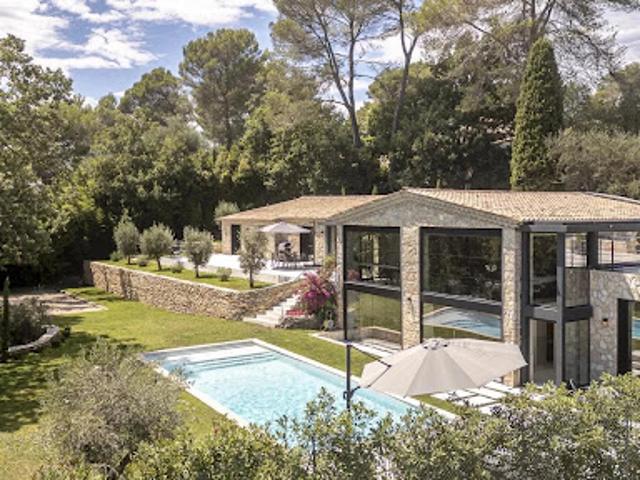 Vente Villa 7 pièces 300 m2 Valbonne