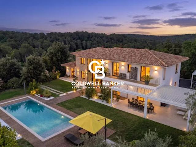 Vente Villa 7 pièces 324 m2 Valbonne