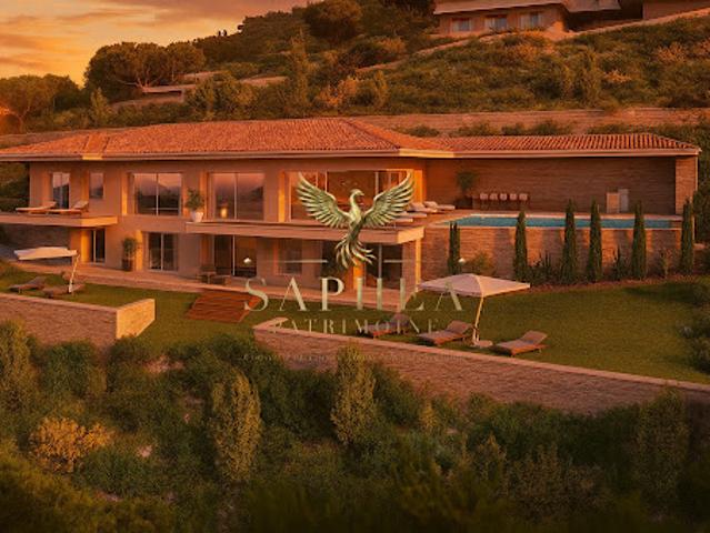 Vente Villa 7 pièces 384.21 m2 Grimaud