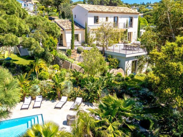 Vente villa 8 Pièce s 220m² Sainte Maxime