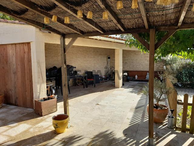 Vente Villa 8 pièces 91 m2 Sauve