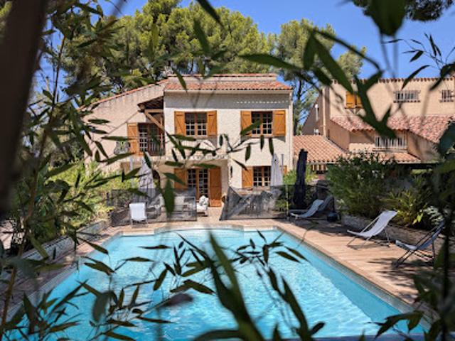 Vente Villa 8 pièces 136 m2 Saint Cyr sur Mer