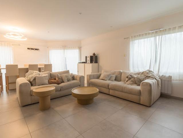 Vente Villa 8 pièces 140 m2 Feins