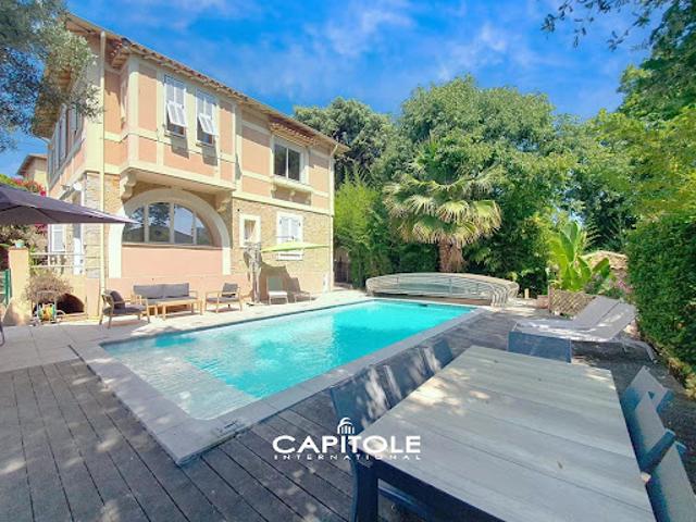 Vente Villa 8 pièces 160 m2 Antibes