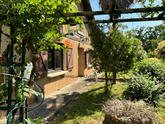 Vente Villa 8 pièces 169 m2 Bouzon Gellenave