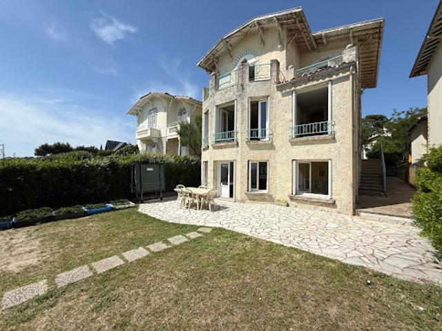 Vente Villa 8 pièces 173 m2 Saint Palais sur Mer