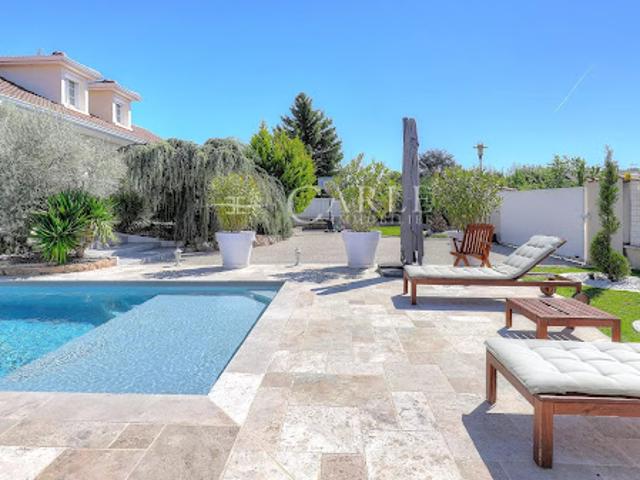 Vente Villa 8 pièces 177 m2 Genas