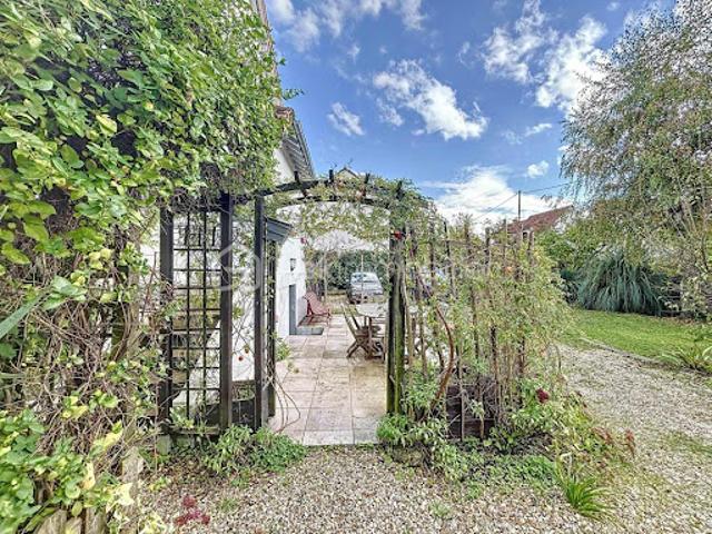 Vente Villa 8 pièces 178 m2 Corbeil Essonnes