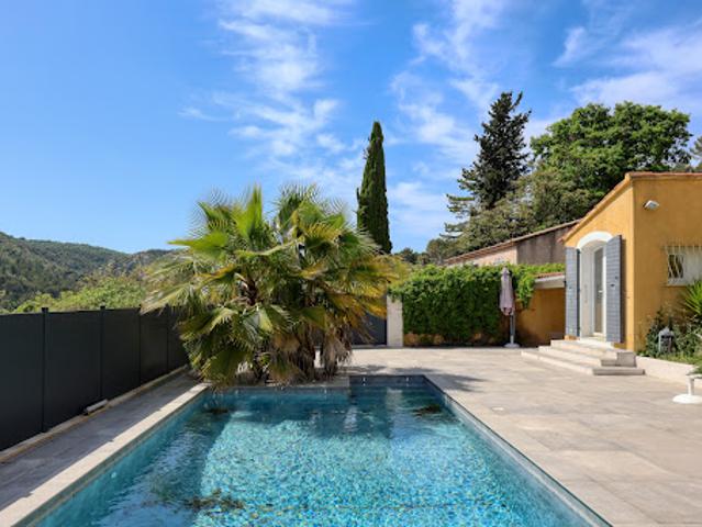 Vente Villa 8 pièces 180 m2 Peypin