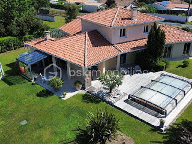 Vente Villa 8 pièces 181.88 m2 La Teste de Buch