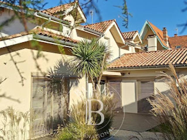 Vente Villa 8 pièces 193 m2 Arcachon