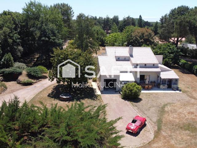 Vente Villa 8 pièces 194 m2 Chateau d'olonne
