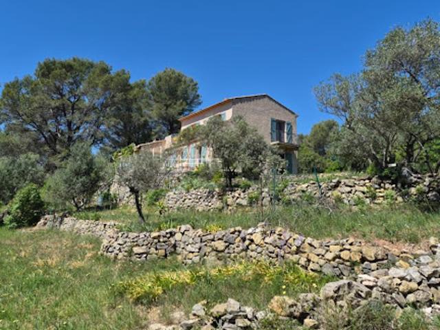 Vente Villa 8 pièces 198 m2 Cuers