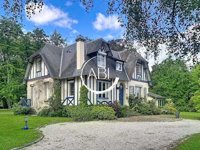 Vente Villa 8 pièces 200 m2 Bagnoles de l'Orne Normandie