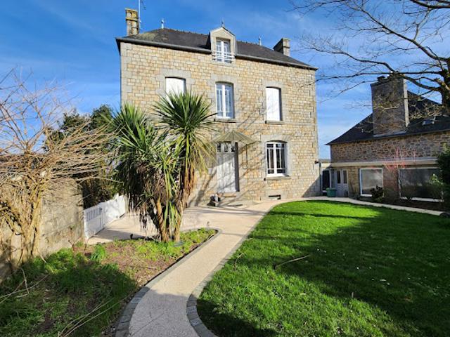 Vente Villa 8 pièces 200 m2 Lécousse