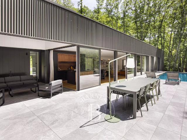 Vente Villa 8 pièces 200 m2 Montastruc la Conseillère