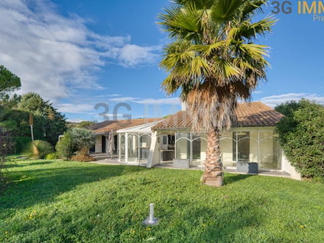 Vente Villa 8 pièces 209 m2 Piolenc