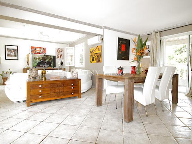 Vente Villa 8 pièces 210 m2 Alata