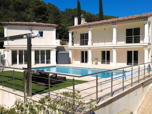 Vente Villa 8 pièces 220 m2 La Motte