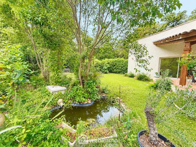 Vente Villa 8 pièces 220 m2 Saint Aunès