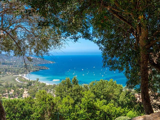 Vente Villa 8 pièces 220 m2 Saint Florent