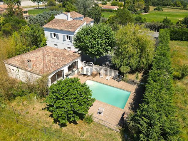 Vente Villa 8 pièces 220 m2 Vezenobres