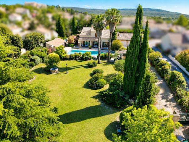 Vente Villa 8 pièces 220 m2 Villeveyrac