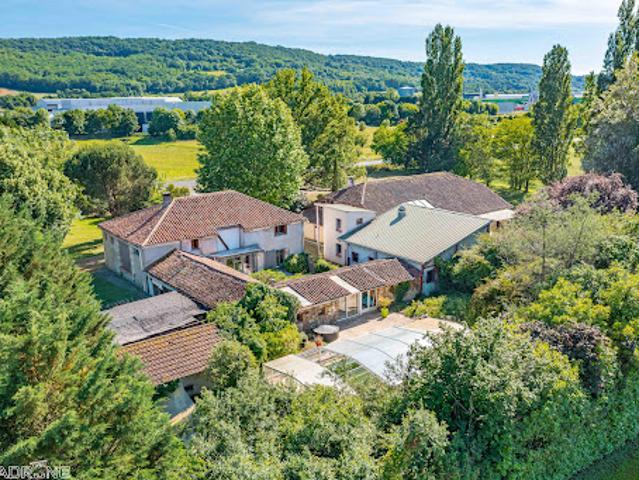 Vente Villa 8 pièces 220 m2 Villeneuve sur Lot