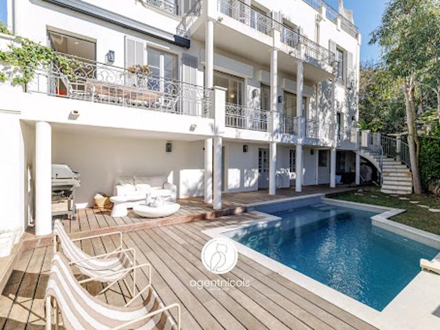 Vente Villa 8 pièces 222 m2 Nice