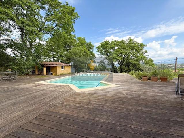 Vente Villa 8 pièces 224 m2 Apt