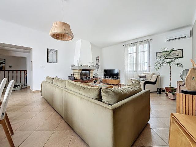 Vente Villa 8 pièces 230 m2 Ajaccio