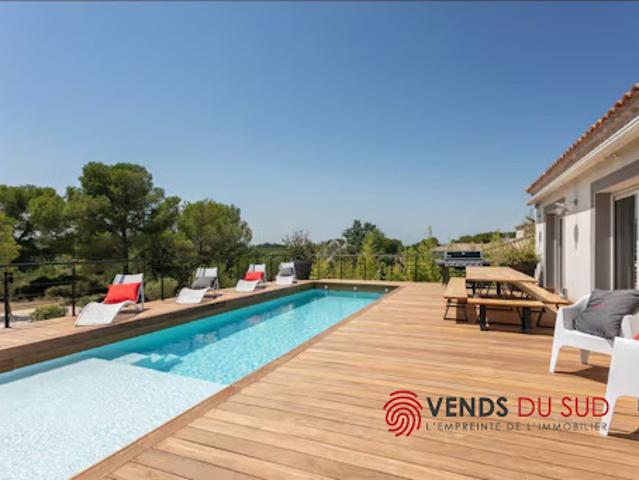 Vente Villa 8 pièces 240 m2 Beziers