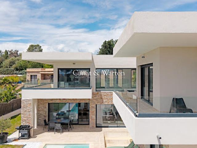 Vente Villa 8 pièces 240 m2 Saint raphael