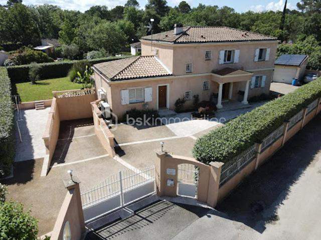 Vente Villa 8 pièces 240 m2 Trans en Provence