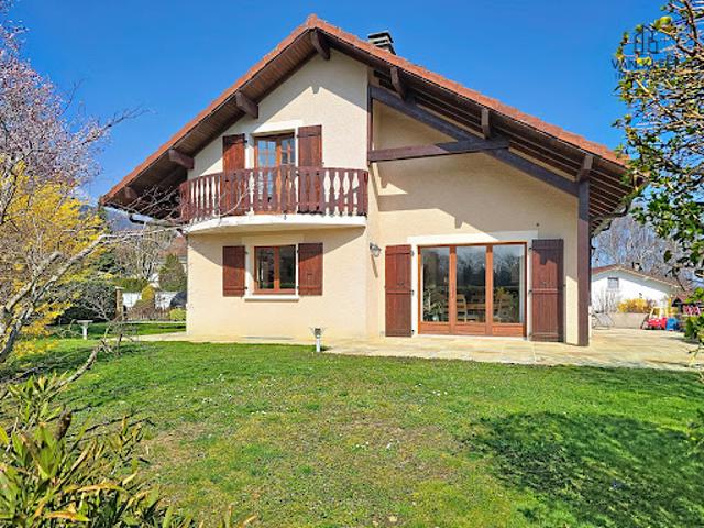 Vente Villa 8 pièces 241 m2 Thoiry