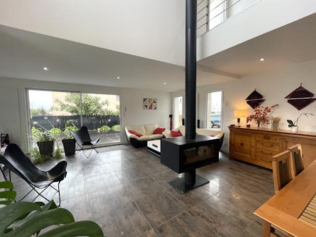 Vente Villa 8 pièces 243 m2 Montgermont